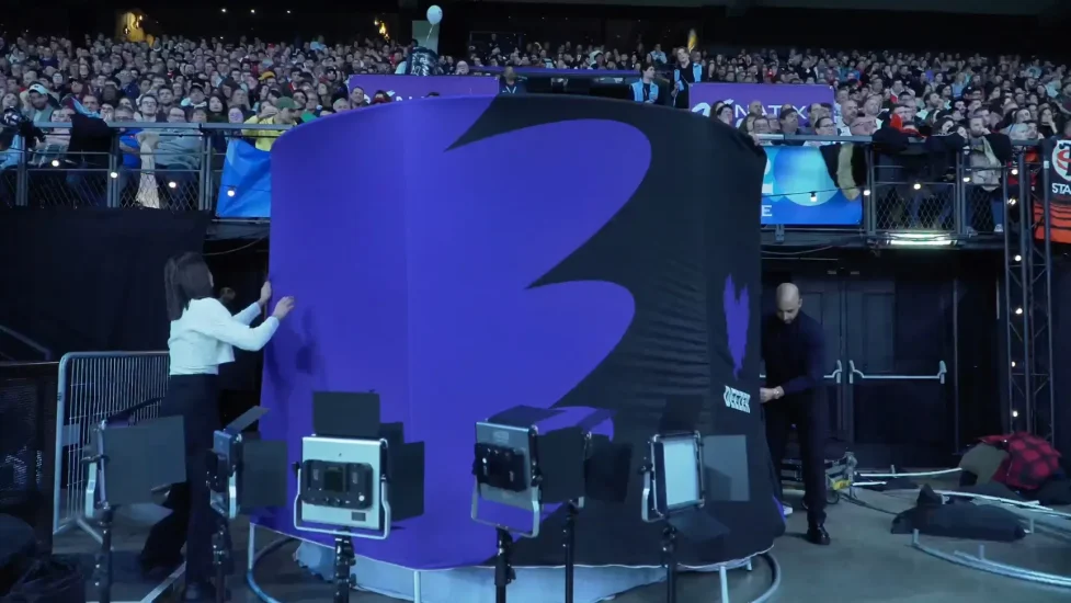 Installation du photocall Catchingbox lors du Racing 92 pour Deezer à Paris la Defense Arena.